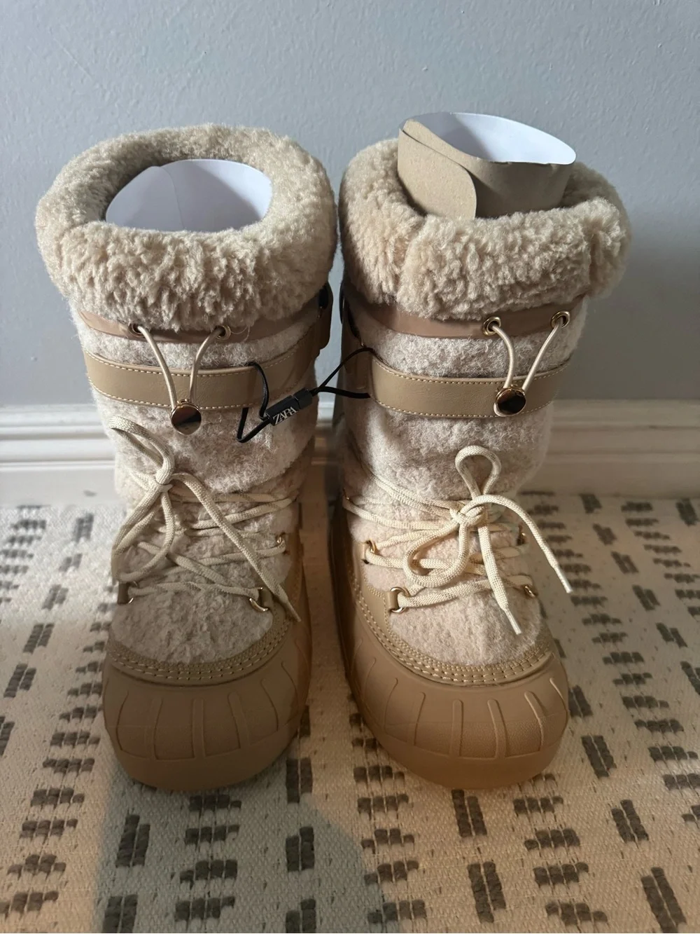 Zara Cream Shearling-Trim Winter Lace-Up Boots